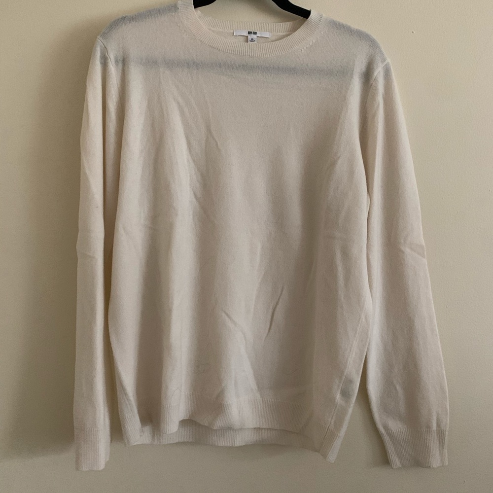 UNIQLO Cashmere Crew Neck Sweater